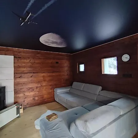 캠프장 Lietadlo V Lese *