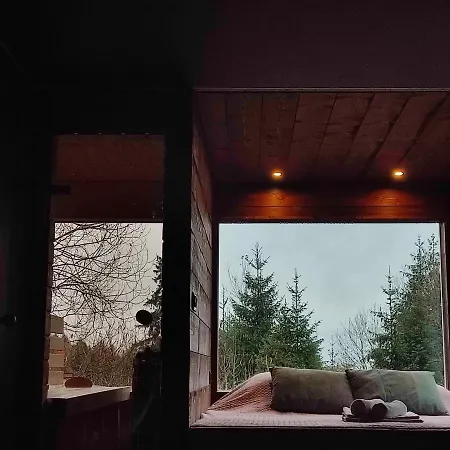 Lietadlo V Lese Campingplatz