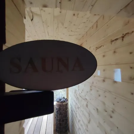 캠프장 Lietadlo V Lese *